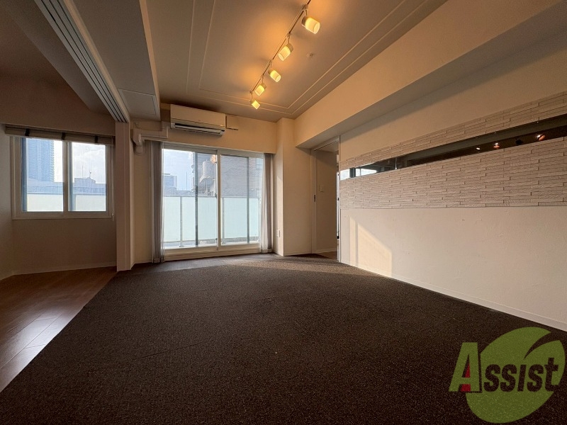 居室・リビング　広くてキレイなお部屋が広がっていて、充実した生活が送れそう。