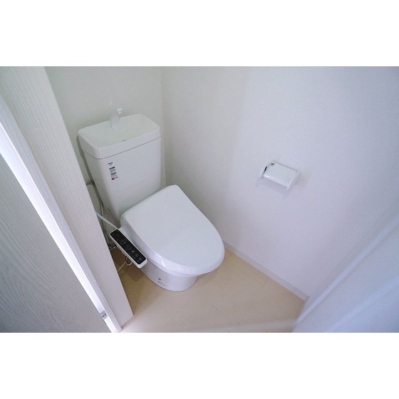 トイレ　温水洗浄便座