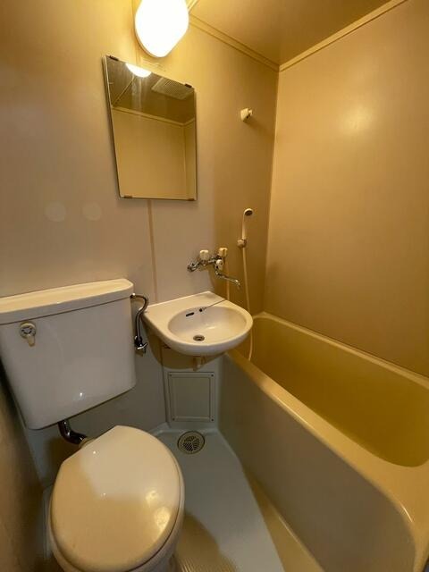 バス・シャワールーム