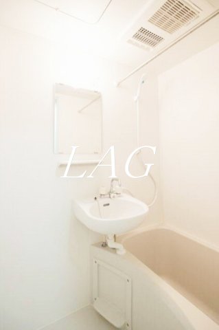 バス・シャワールーム　お風呂です。