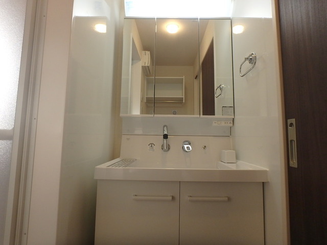 洗面設備　洗面室