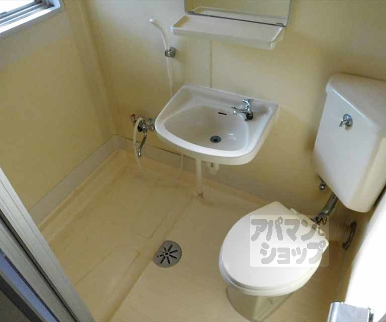 バス・シャワールーム　シャワー、トイレ