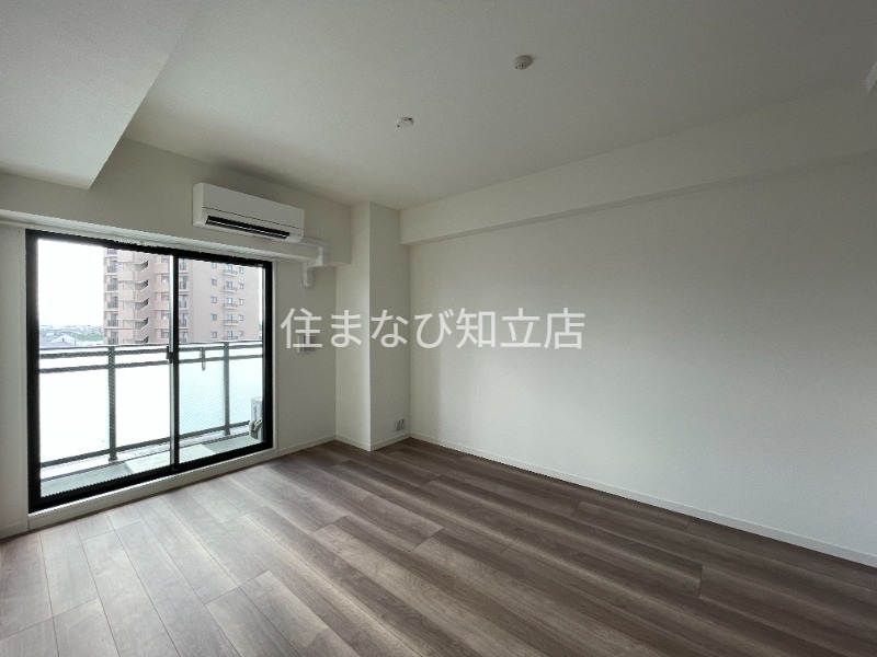 居室・リビング　同型別部屋写真