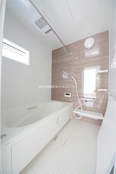 バス・シャワールーム　追い焚き・浴室乾燥機付き