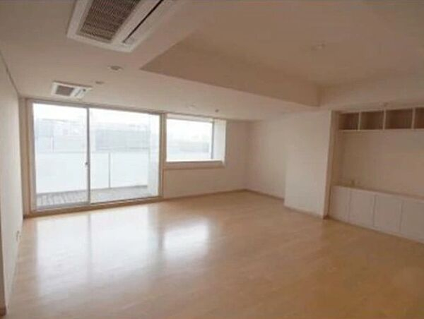 居室・リビング　参考写真です