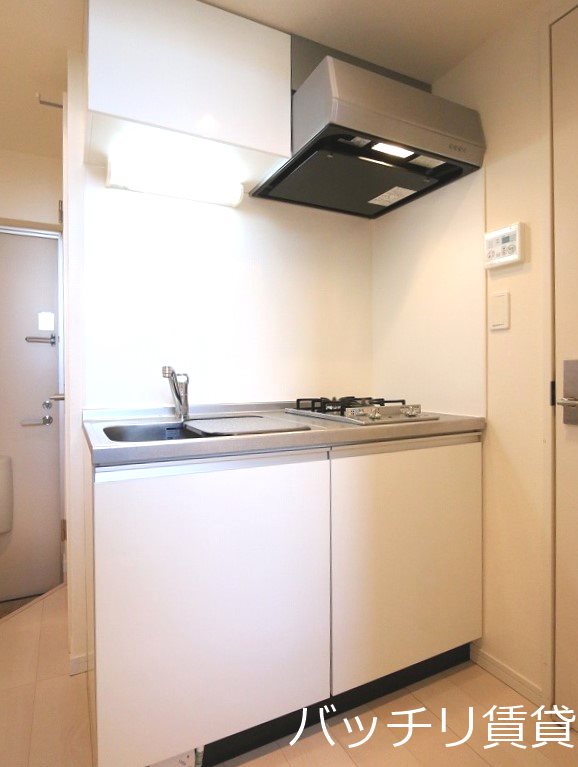 キッチン　同型タイプの為、現状を優先致します。