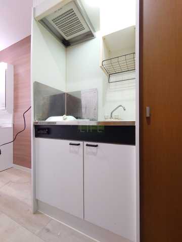 キッチン　カルナ市谷薬王寺