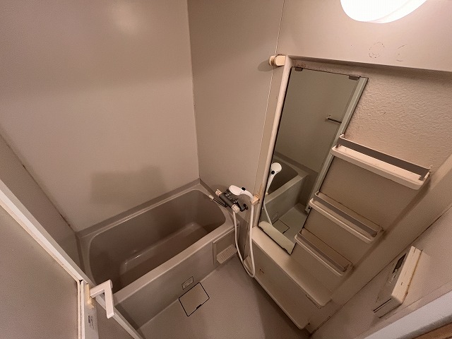 バス・シャワールーム　バスルーム