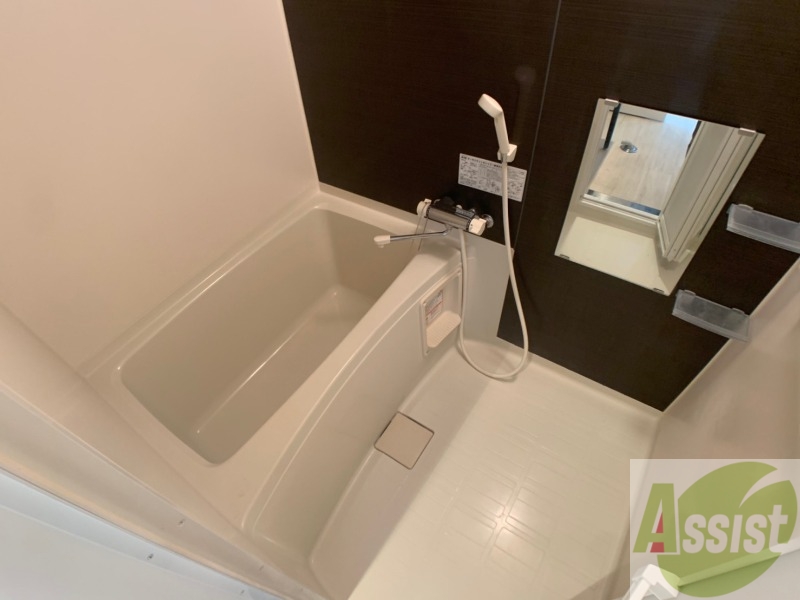 バス・シャワールーム　お風呂です。ゆっくりお風呂につかるのも体に良いですね～