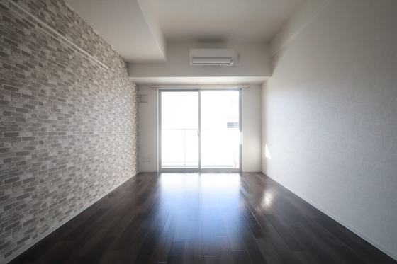 urban spire広島の居間写真