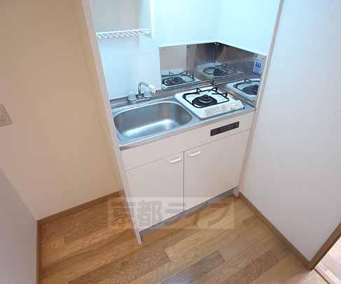 キッチン　一口ガスコンロ付きのキッチンです。