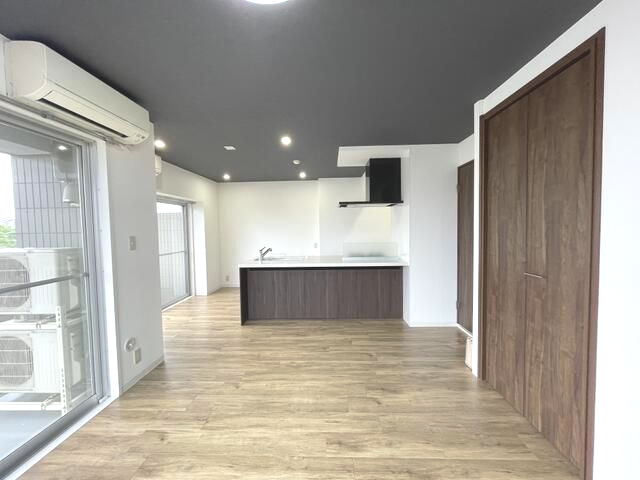 居室・リビング　同タイプ別室