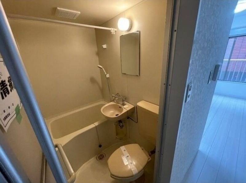 バス・シャワールーム　図面と現状に相違がある場合には現状を優先