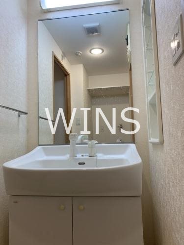 洗面設備　※別部屋参考写真です。