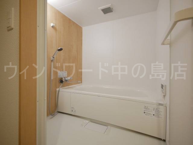 バス・シャワールーム　詳細は、ウィンドワード中の島店までご相談下さい。