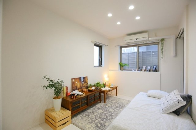 居室・リビング　家具などはイメージです