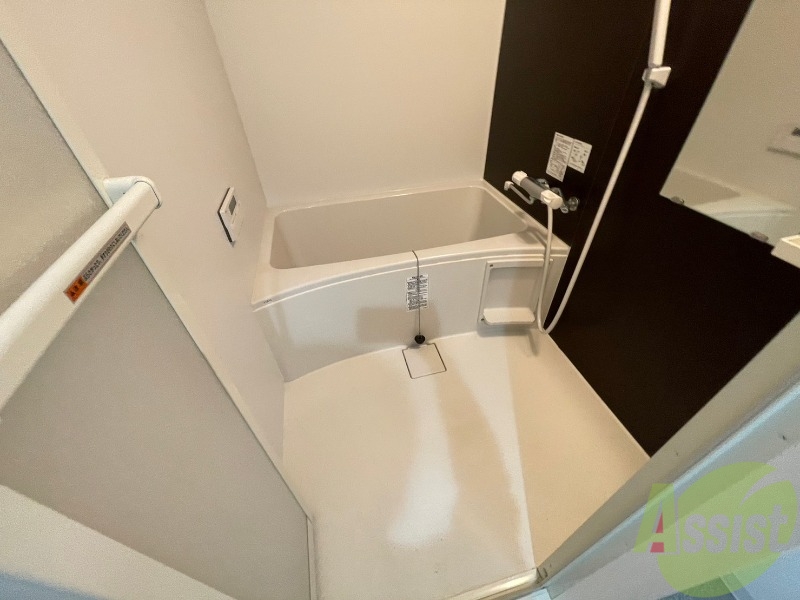 バス・シャワールーム　お風呂です。ゆっくりお風呂につかるのも体に良いですね～