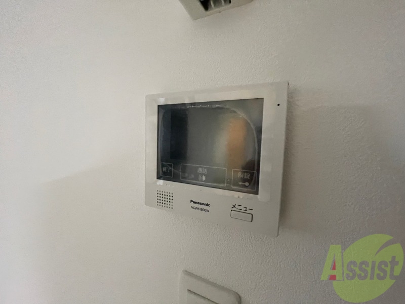 セキュリティ　ＴＶモニター付インターホンです。来客者の顔が見えるので安心！