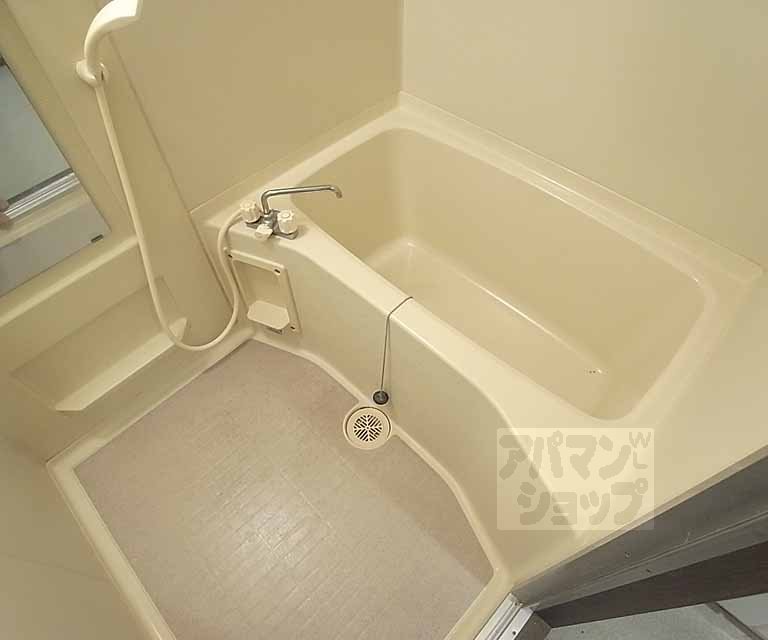 バス・シャワールーム　浴室です。