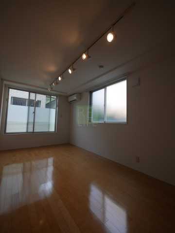 その他部屋・スペース　お電話でお問合せのお客様を対象に初期費用割引中。