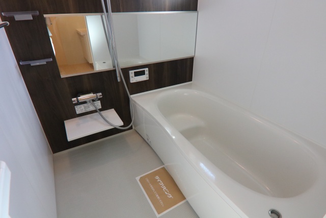 バス・シャワールーム　※別室の参考写真の為、現況優先です。