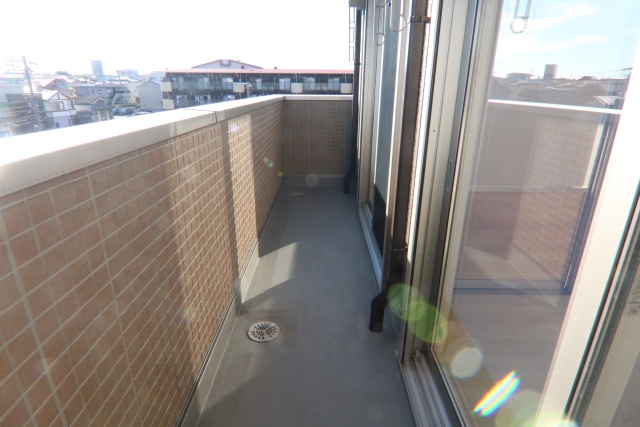 バルコニー　※別室の参考写真の為、現況優先です。