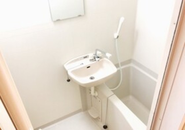 バス・シャワールーム　室内参考写真