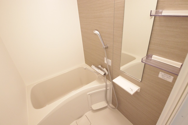 バス・シャワールーム　※別室の参考写真の為、現況優先です。