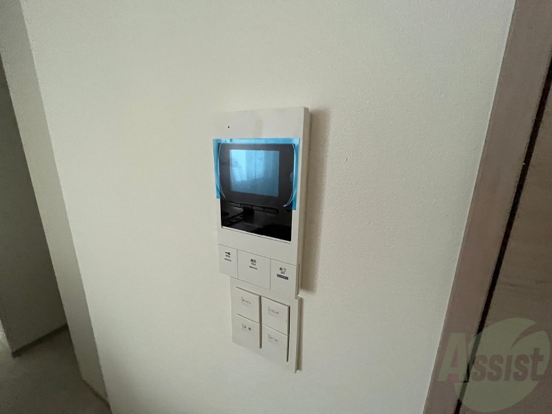 セキュリティ　ＴＶモニター付インターホンです。来客者の顔が見えるので安心！