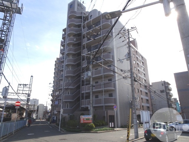 建物外観　めっちゃ駅近（＊^^＊）