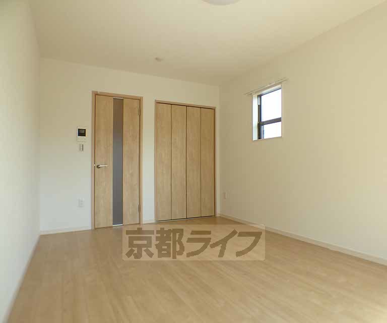 居室・リビング　新築できれいな部屋です