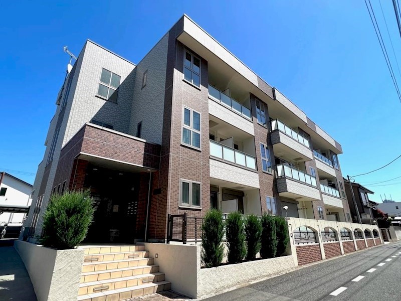 建物外観　東浦和駅徒歩４分（３２０ｍ）