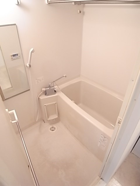 バス・シャワールーム　お風呂です