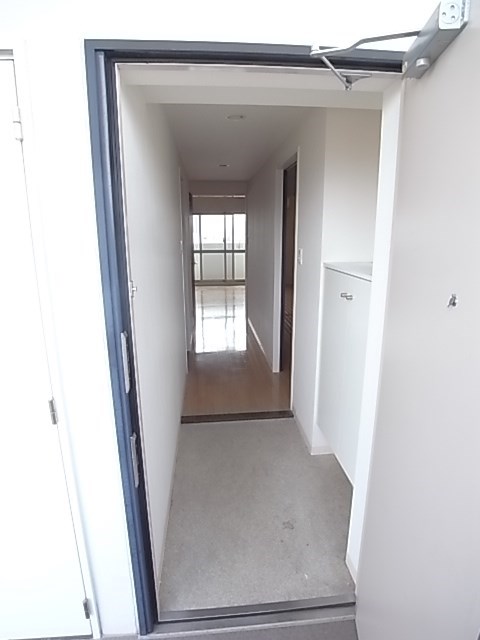 玄関　ゆったりとした玄関です