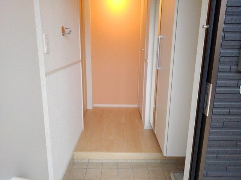 玄関　図面と現状に相違がある場合には現状を優先