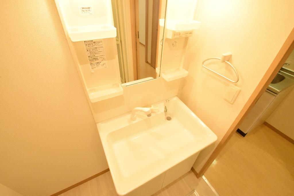 洗面設備　洗髪洗面化粧台