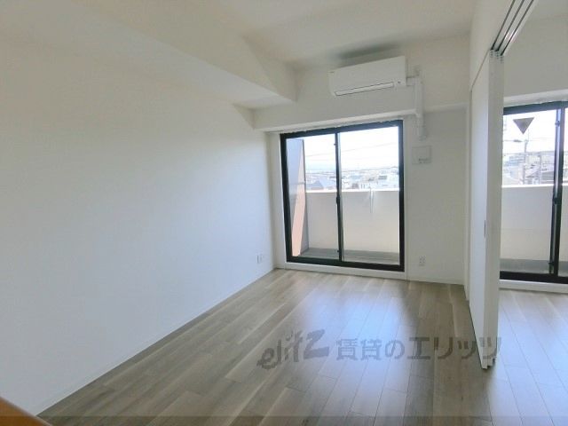 居室・リビング　リビング