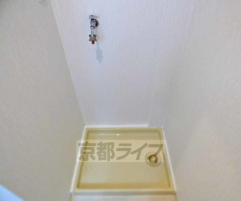 その他設備　洗濯機置き場は脱衣場にあります。