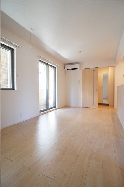 居室・リビング　リビング日当りバッチリが写真でわかりますね☆