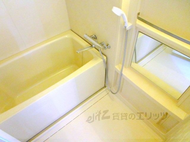 バス・シャワールーム　風呂