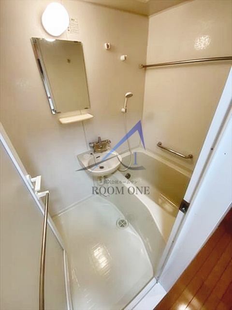 バス・シャワールーム　お風呂です。
