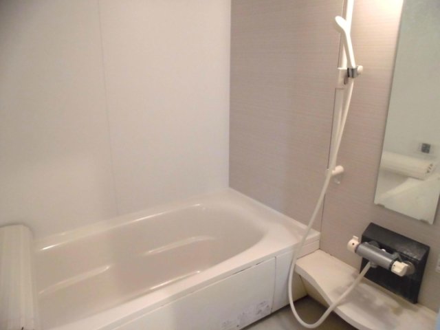 バス・シャワールーム　きれいなお風呂です