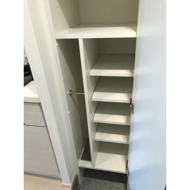 玄関　玄関靴箱