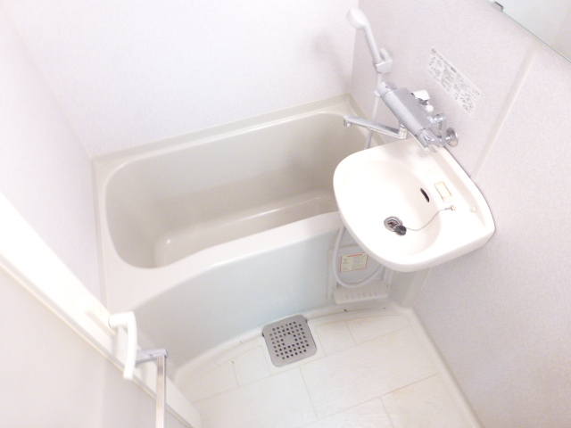バス・シャワールーム　バス