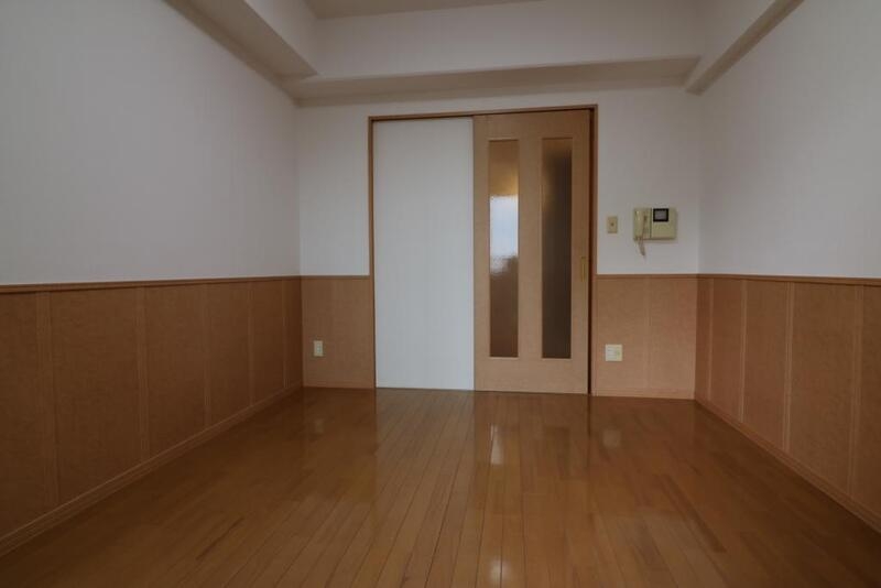 居室・リビング　広々としたリビング