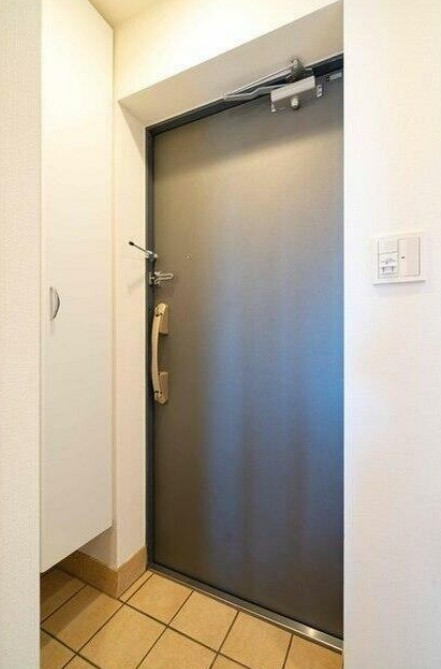 玄関　※こちらの写真は他部屋になり参考写真です
