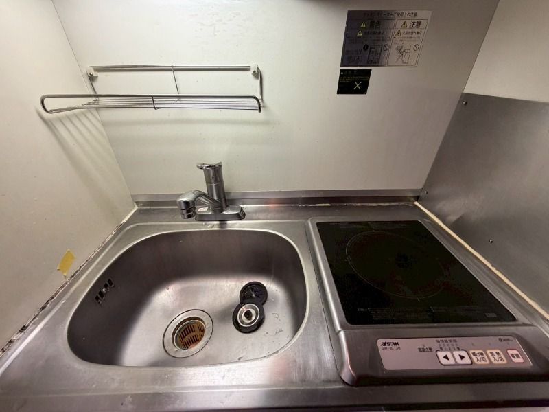 キッチン　※同建物内の別部屋参考写真です