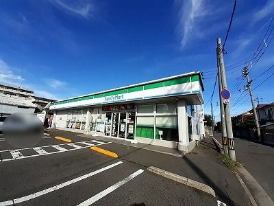コンビニ　ファミリーマート福岡町南店さん（コンビニ）まで400m