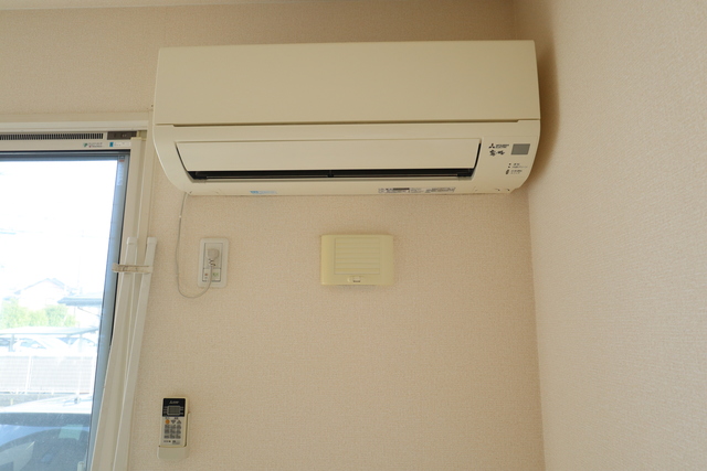 その他設備　エアコン付きで快適ライフ！