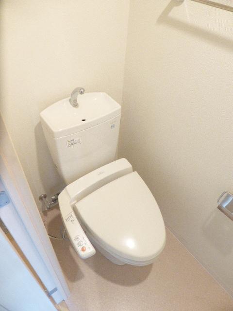 トイレ　別タイプ部屋　参考写真です